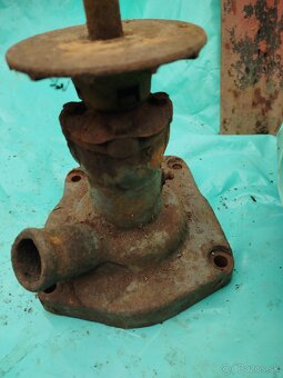 Vodné čerpadlo Zetor 25 - 3