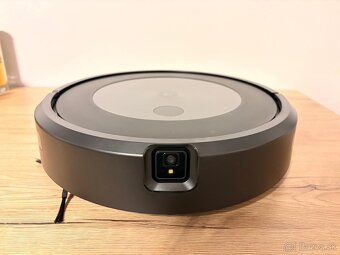 Vysávač iRobot Roomba j7- nepoužitý - 3