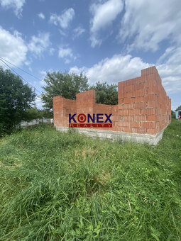 Malý domček, rozostavaná stavba a pozemok – BEŽOVCE - 3