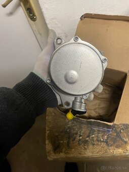 NOVÁ vákuová pumpa BMW E60 530d 160 kW (2004) - 3