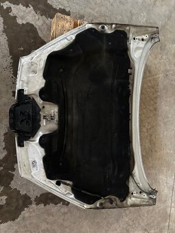 Predná kapota Peugeot 407 Coupe - 3