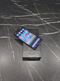 Samsung galaxy S22 - 3