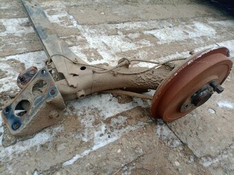 Zadná náprava Octavia 1,golf 4 - 3