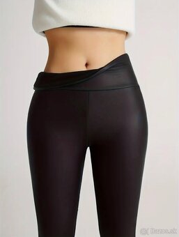 Dámske čierne legíny - 3