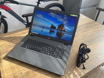 17.3/Acer Notebook/i5-5200/4GB RAM/500GB SSHD  /Intel HD 2GB - 3