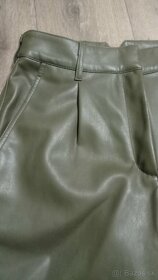 Koženkové nohavice H&M - 3