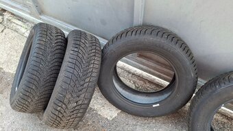 celorocne pneumatiky Michelin 185/65 R15 - 3