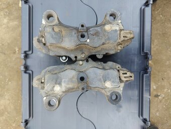 Brzdove strmene VW Touareg 5.0 TDI brembo - 3