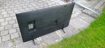 Samsung 50" 4K Smart QE50Q60A - 3