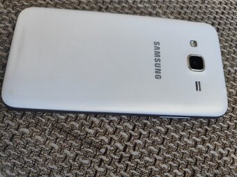 Samsung J3 - 3