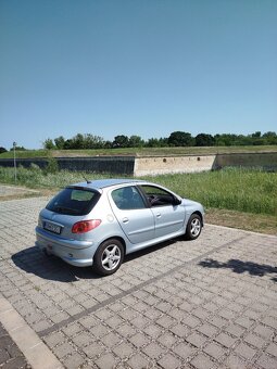 Peugeot 206 1.4 benzin na predaj 1. majitel kupene na SK - 3