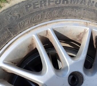 predam pneumatiky na ford focus - 3
