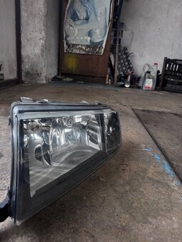 Predné svetla Fábia 1 hella - 3