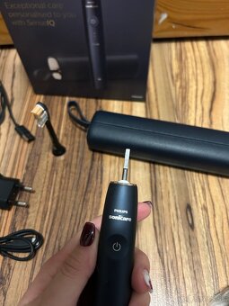 Philips Sonicare Prestige 9900 Black - 3