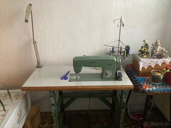 Priemyselný šijací stroj - 3