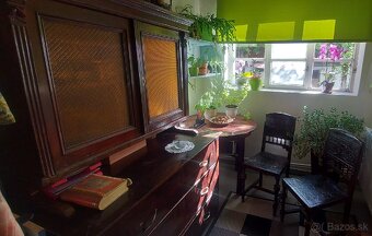 Starožitna drevená komoda a stôl - 3