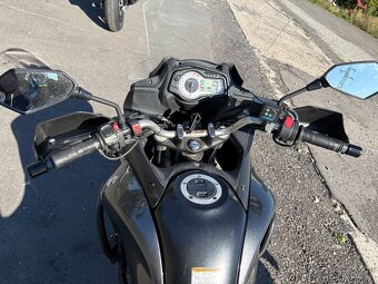 Suzuki V-Strom DL650 - 3