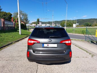 Kia Sorento 2.2 CRDi VGT 4WD LX A/T - 3