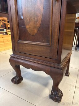Barokový antický kabinet (bar) - 3