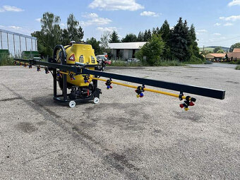 Nesený postrekovač Agrose ATS TRIO 200l, 6 m - 3