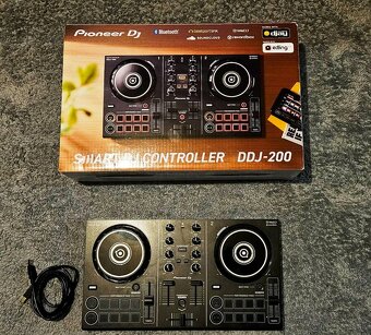 Pioneer DJ Controller - 3