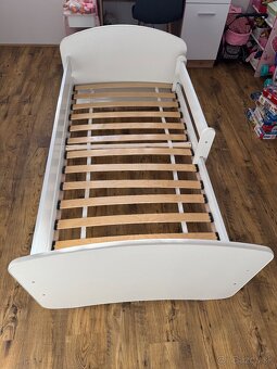 Detská biela posteľ s príslušenstvom - 3