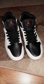Nike Jordan - 3