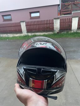 Prilba na motorku - 3