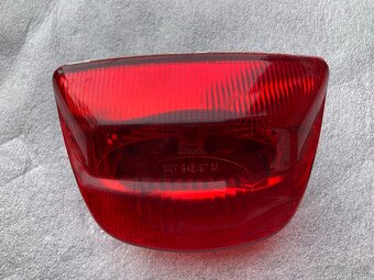 Smerovky a zadná lampa na Piaggio 300 GTS - 3