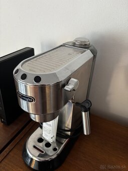 Kávovar na espresso DeLonghi - 3