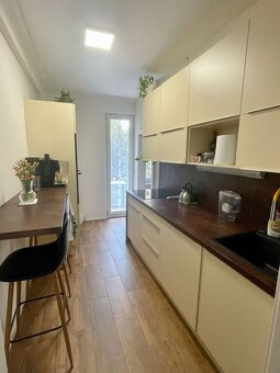 PRENÁJOM: dogfriendly bývanie 1,5 izbový mestský byt v obľúb - 3