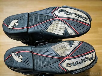 Forma Hornet 44 - 3