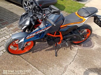 KTM 390 duke modrá - 3