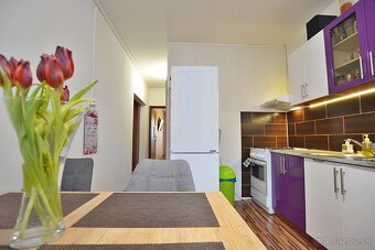 Pekný svetlý 4-izbový byt s loggiou, 80 m², Bukurešťská ul. - 3