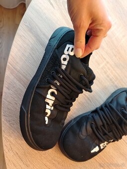 Barebarics barefoot - 3