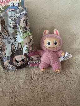 labubu exciting macaron blind box - 3