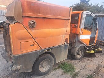 Zametací stroj chodníkový Bucher.. - 3