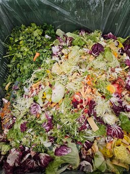 Predám mix vedľajších produktov z čistenej zeleniny a ovocia - 3