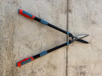 Nožnice na živý plot - 3