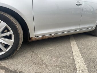 Volkswagen Golf 6 2.0TDI Highline DSG - 3