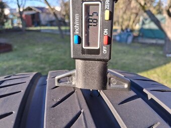 235/45 r20 letne pneumatiky - 3