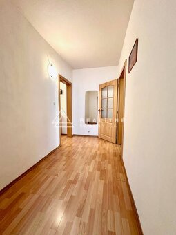 PRIESTRANNÝ 3 IZB BYT V ŠIRŠOM CENTRE ĽUDMANSKÁ - 3