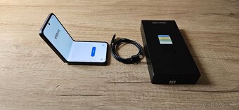 Predám Vymením Samsung galaxy Z flip5 8g/512g - 3