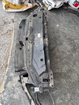 Predné čelo BMW e60 - 3