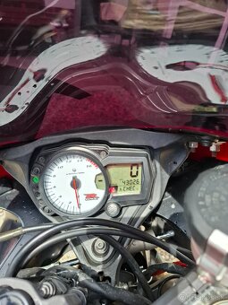 Suzuki GSXR 600 - 3