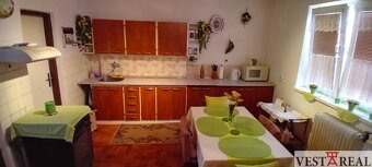 Na predaj tehlový rodinný dom 3+1 s garážou a predzáhradkou - 3