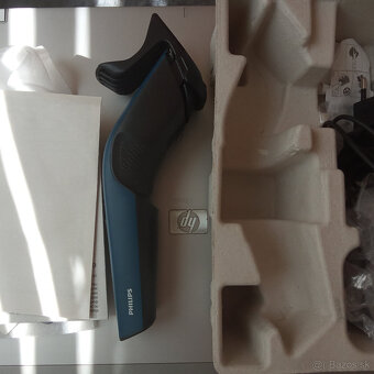 Zastrihavač vlasov Philips serie 3000 cena 7 eur - 3