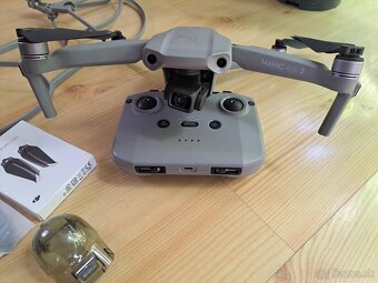 DJI - Mavic Air 2 Fly More Combo - 3