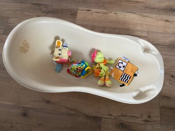Vanička + hračky - 3