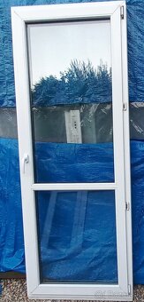 Okna :99x44, 117x58 ,balkon 85x220, 115x54,55x84,100x100 - 3